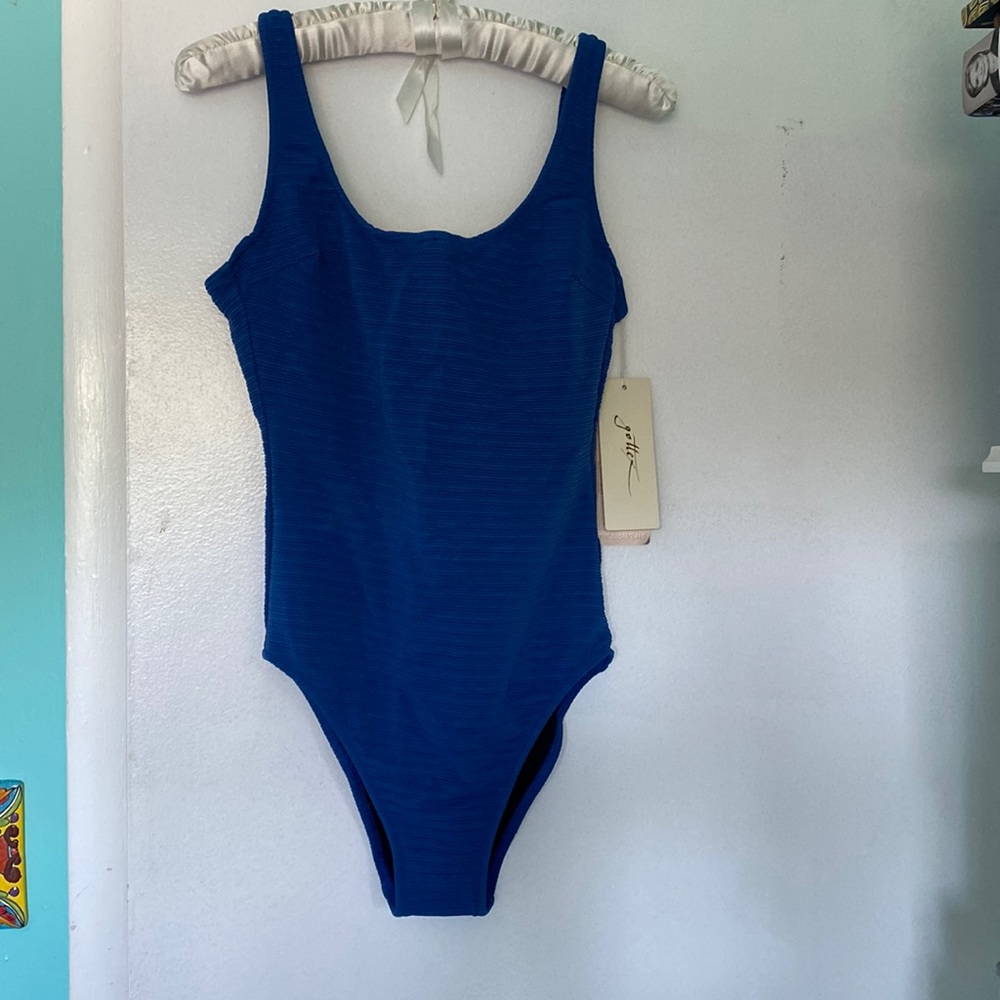Gottex one piece swim suit